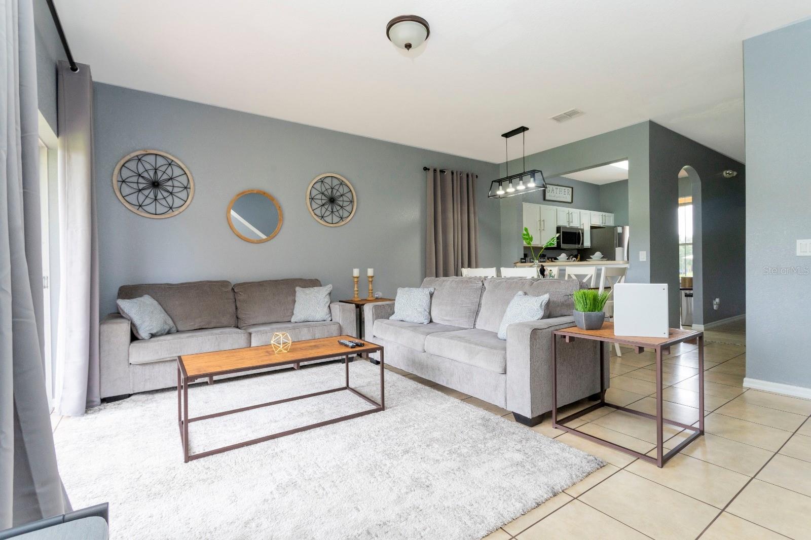 REGAL PALMS AT HIGHLAND RESERVE PH 05 - Residential