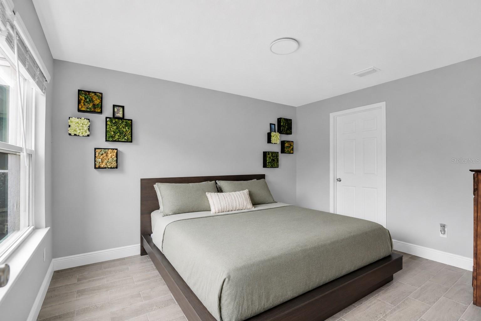 REGENCY PARK AT LAKE MARY A CONDO - Residential