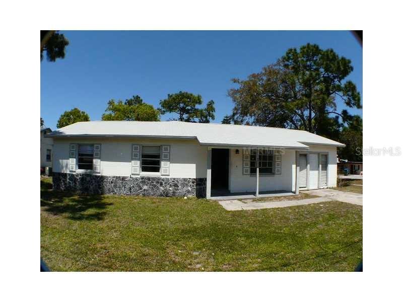 Unique Large Duplex, 1 unit faces Highland St and 1 unit faces Pasadena Ave,Large Corner Lot, Brand New Roof just installed,Electrical Updated,Fenced Yard, Great Value
