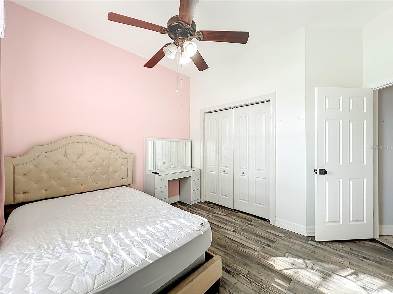 WATERSEDGE - Residential