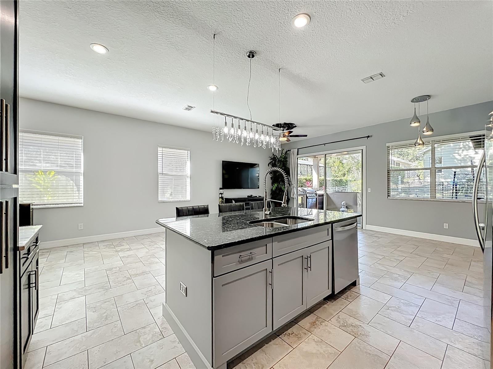 WATERSEDGE - Residential