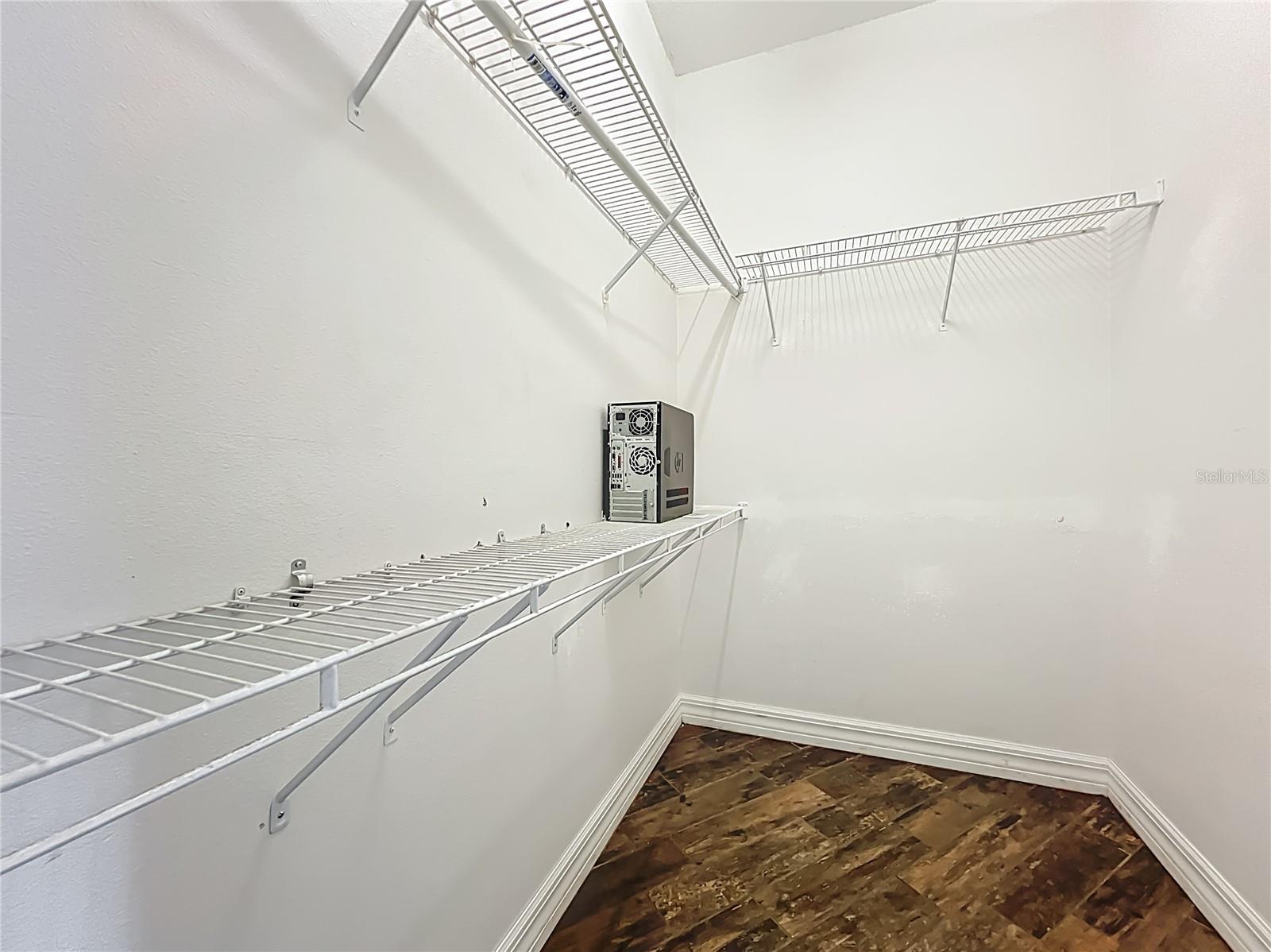 WATERSEDGE - Residential