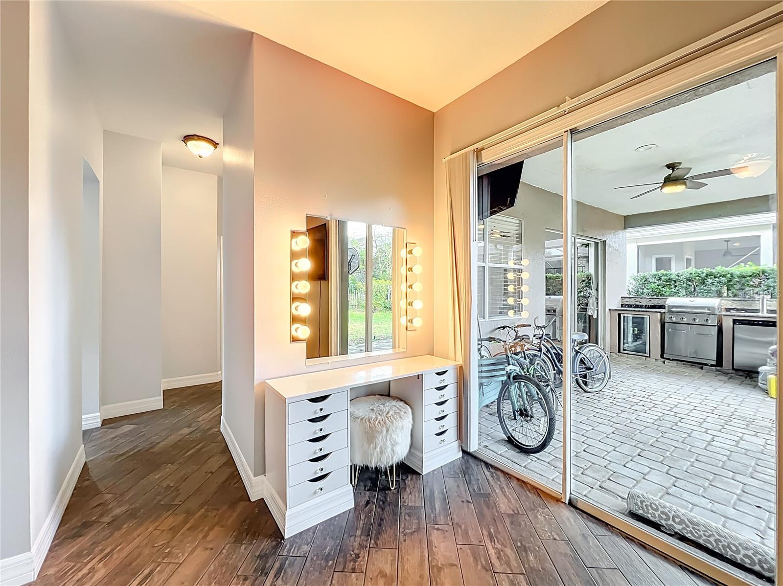 WATERSEDGE - Residential