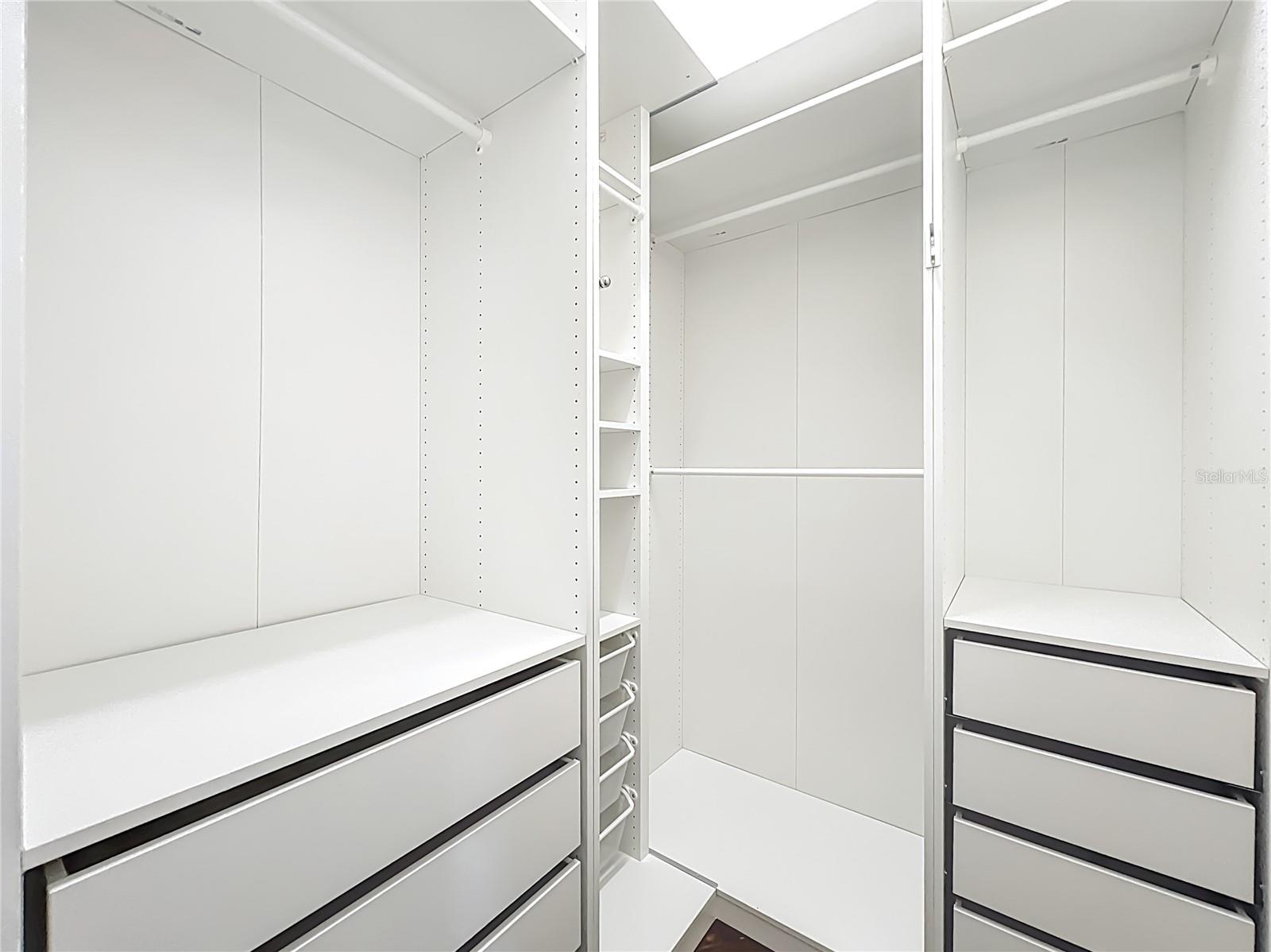 WATERSEDGE - Residential