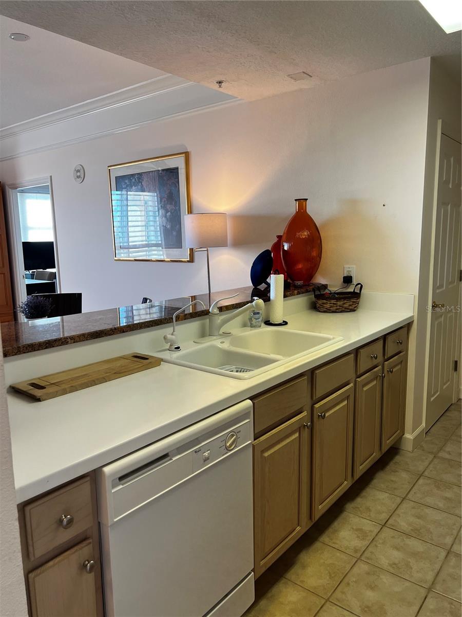 RENAISSANCE - Residential Lease