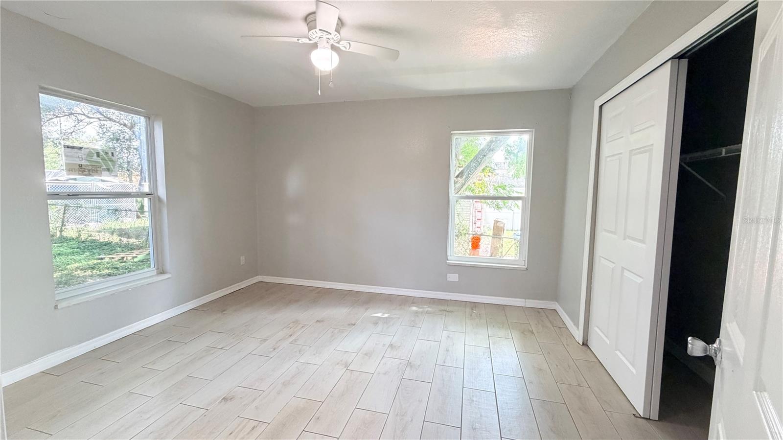 OAK LAWN - Residential Lease