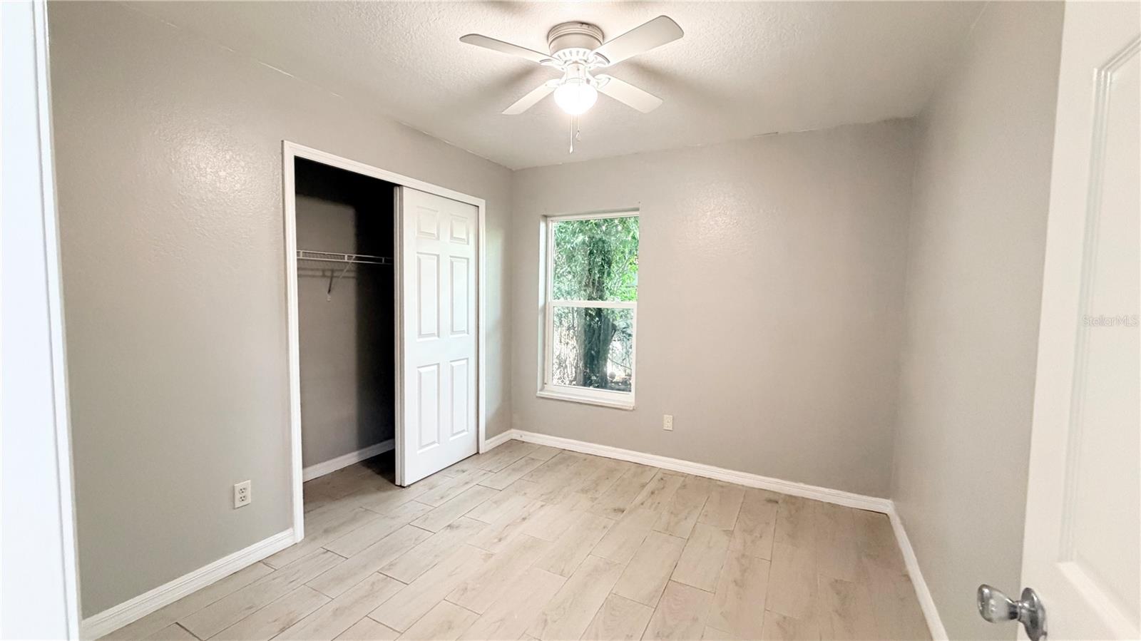 OAK LAWN - Residential Lease