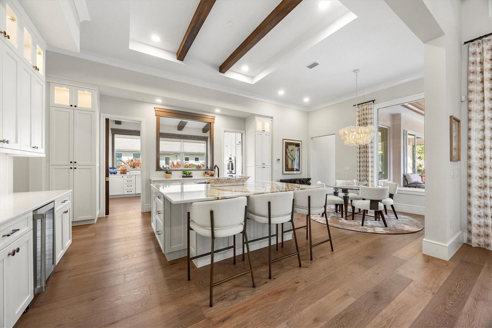 FOUNDERS CLUB - Residential