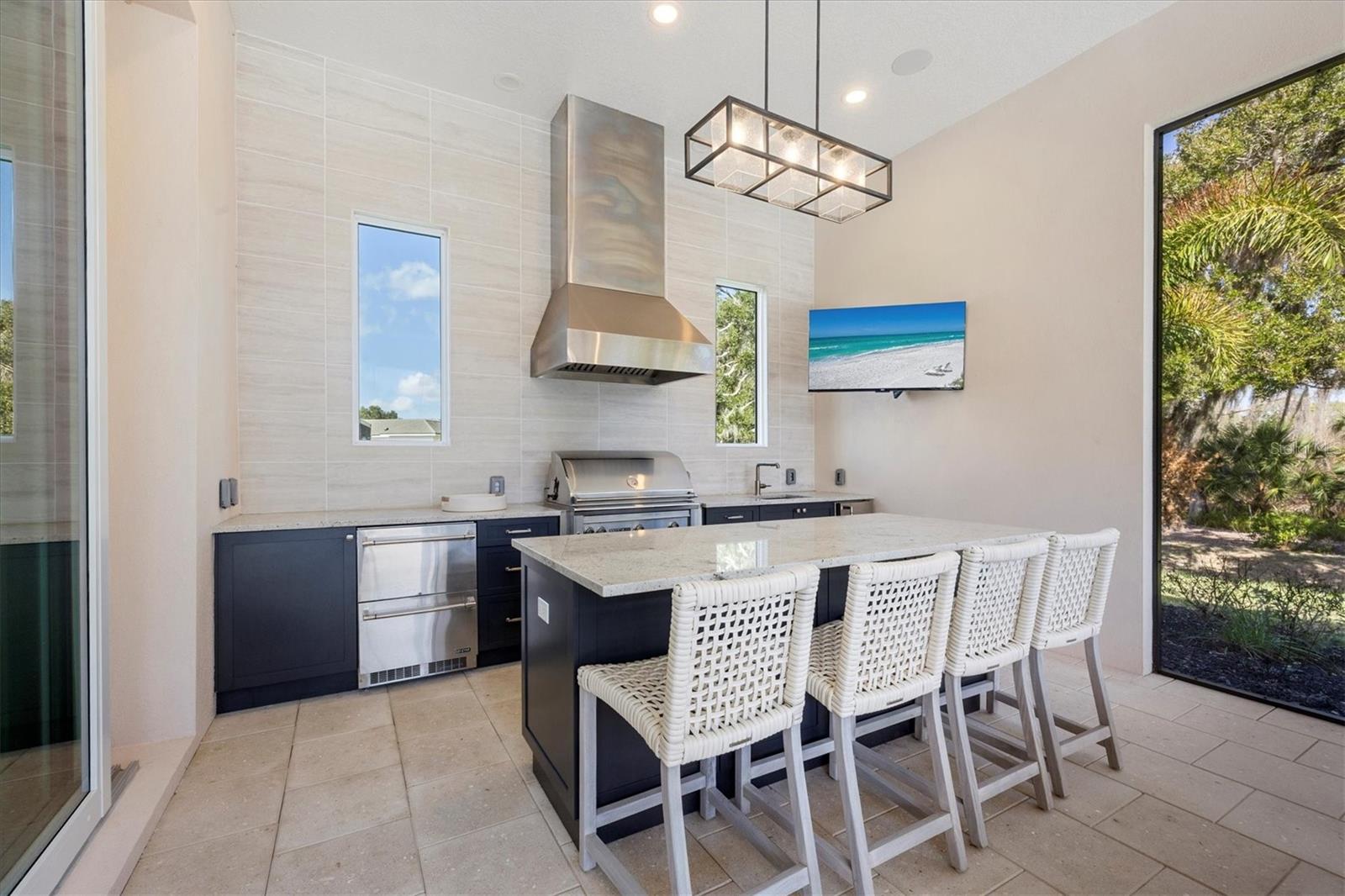 FOUNDERS CLUB - Residential