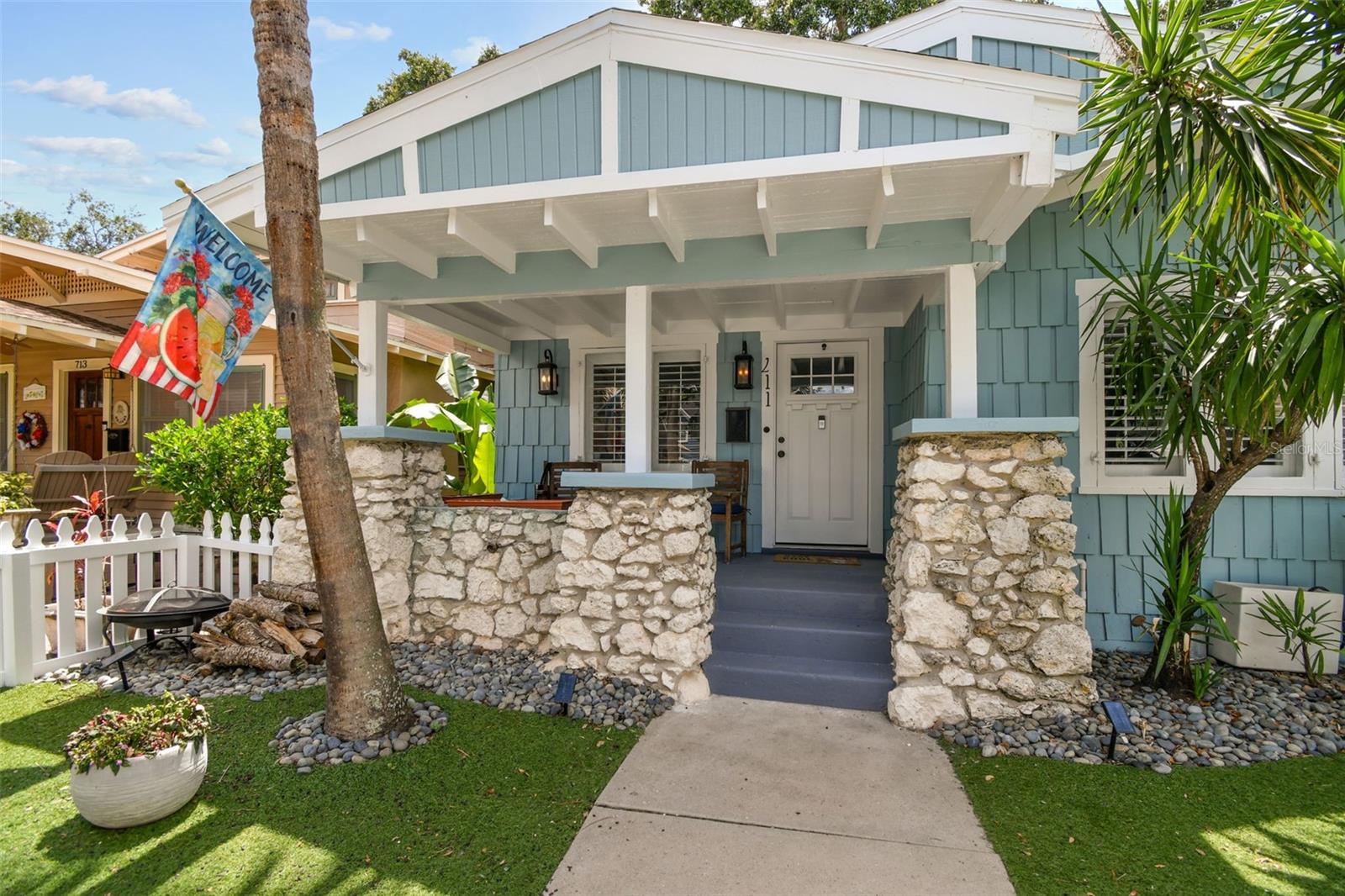 711 S BUNGALOW TERRACE