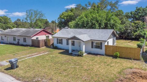 A home in WINTER HAVEN