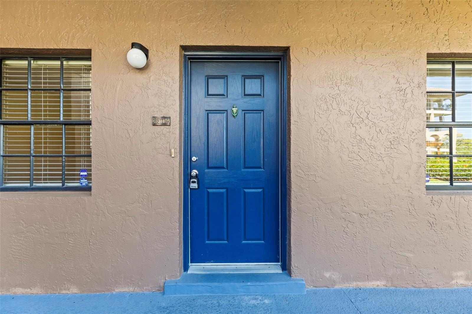 6100 GULFPORT BOULEVARD S 114
