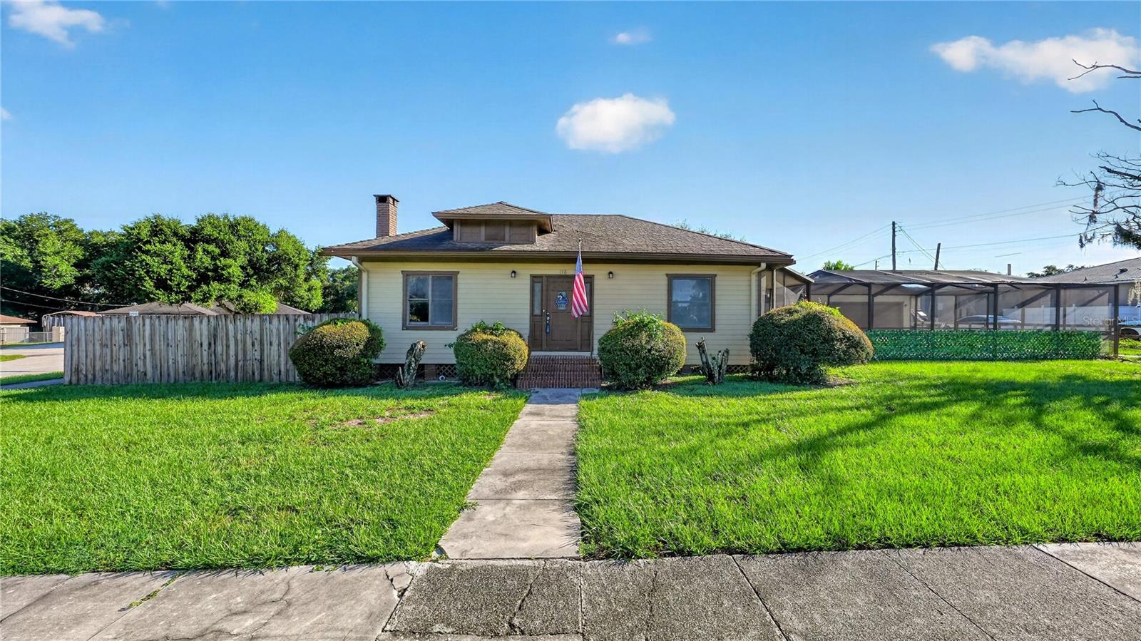 116 W ARBORVITAE LANE