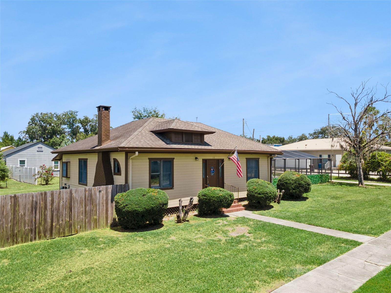 116 W ARBORVITAE LANE
