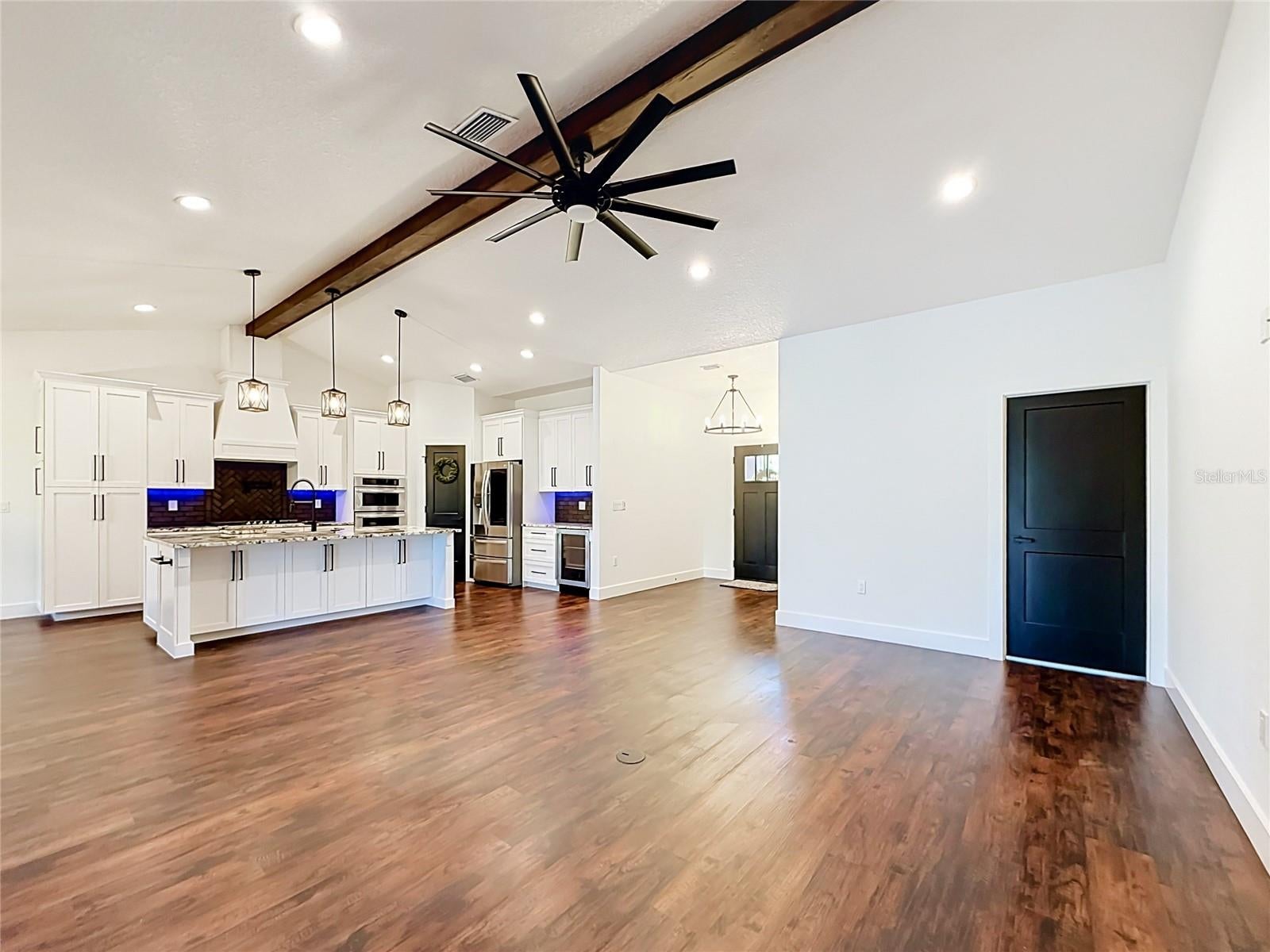 44524 CROSS COUNTRY BOULEVARD