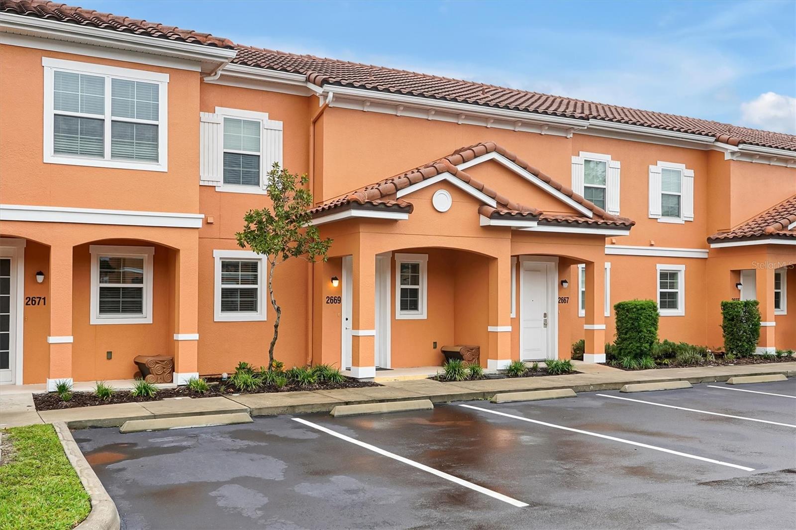 2669 ROADSTER LANE