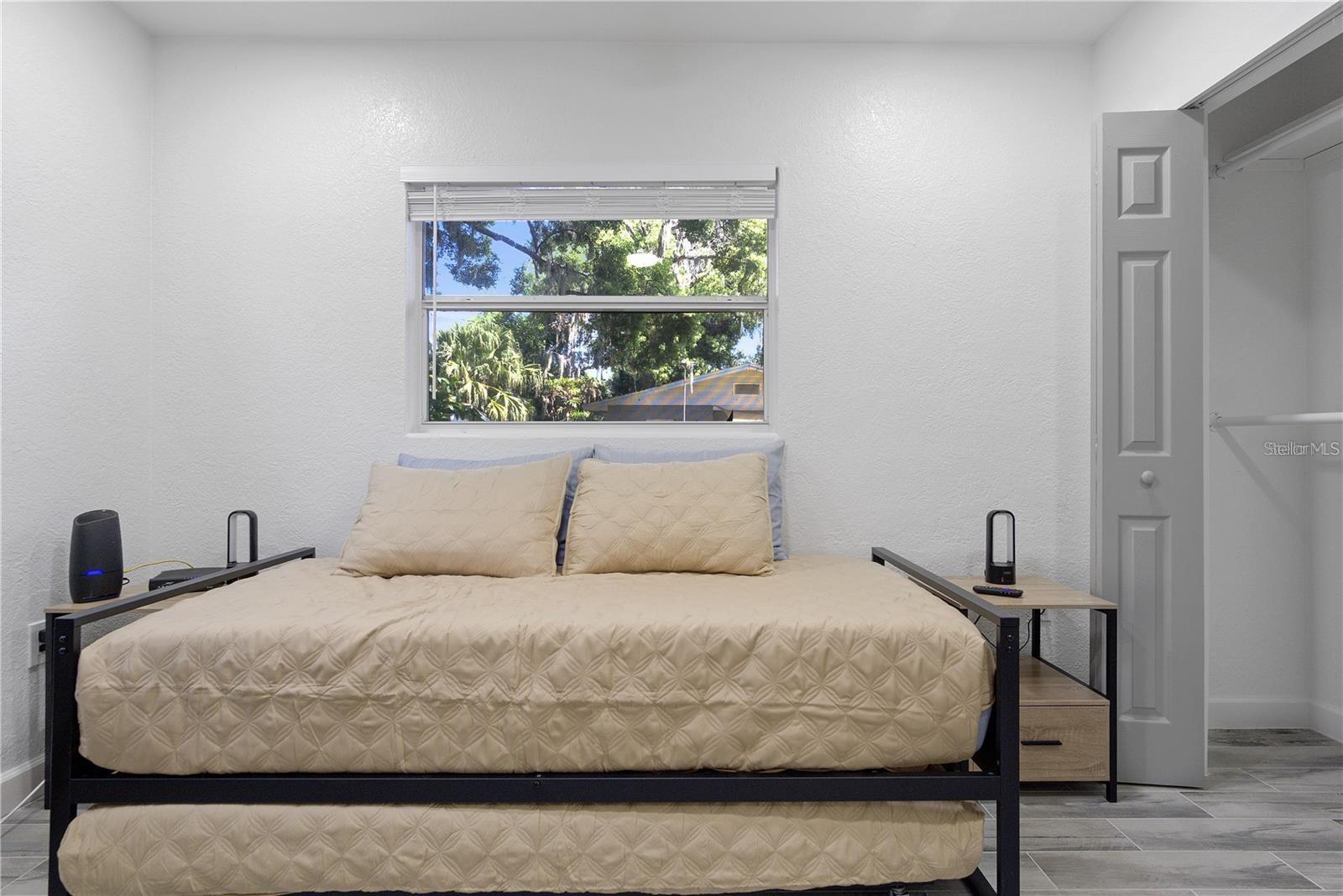 WISSAHICKON H/44 LOT 40 BLK A - Residential Income