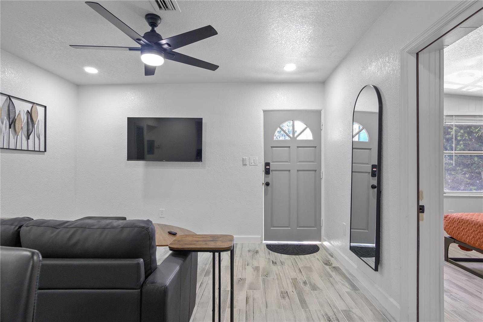 WISSAHICKON H/44 LOT 40 BLK A - Residential Income