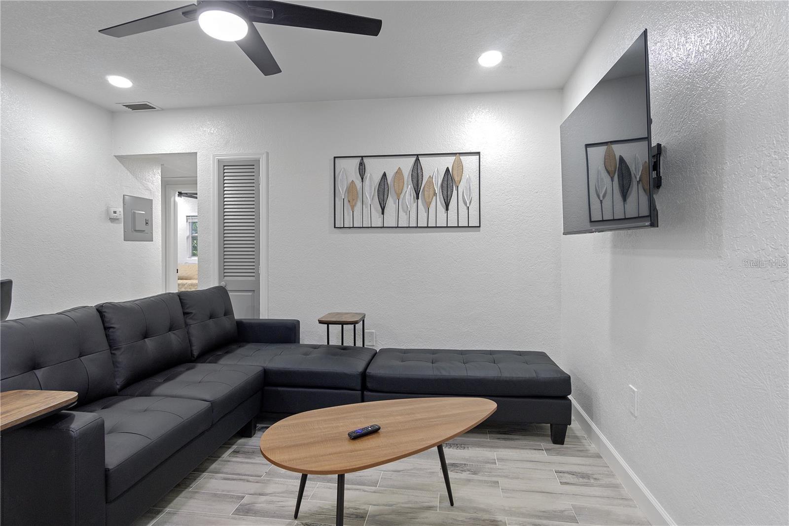 WISSAHICKON H/44 LOT 40 BLK A - Residential Income