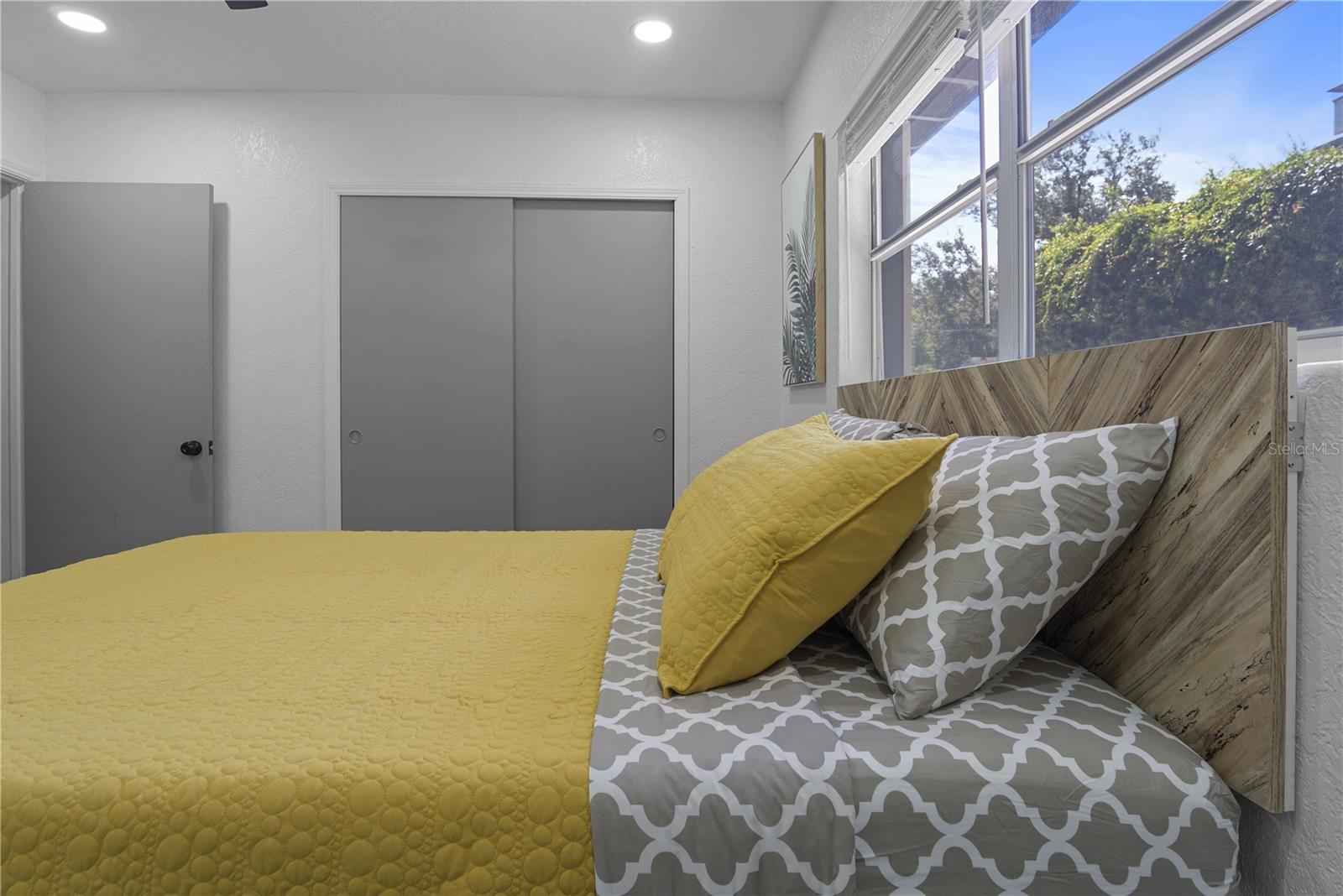 WISSAHICKON H/44 LOT 40 BLK A - Residential Income