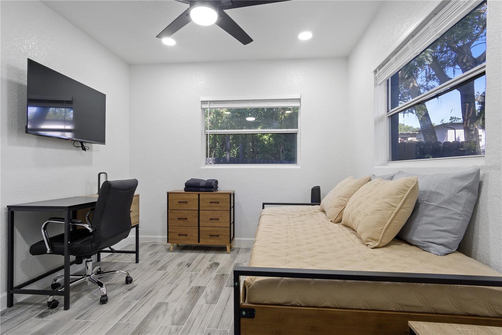 WISSAHICKON H/44 LOT 40 BLK A - Residential Income