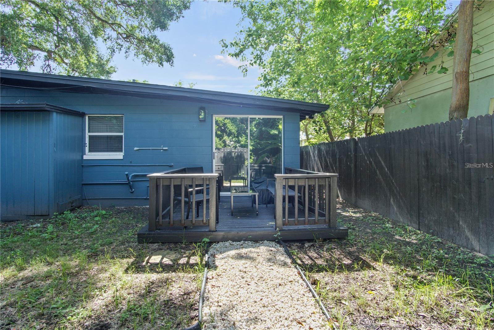 WISSAHICKON H/44 LOT 40 BLK A - Residential Income