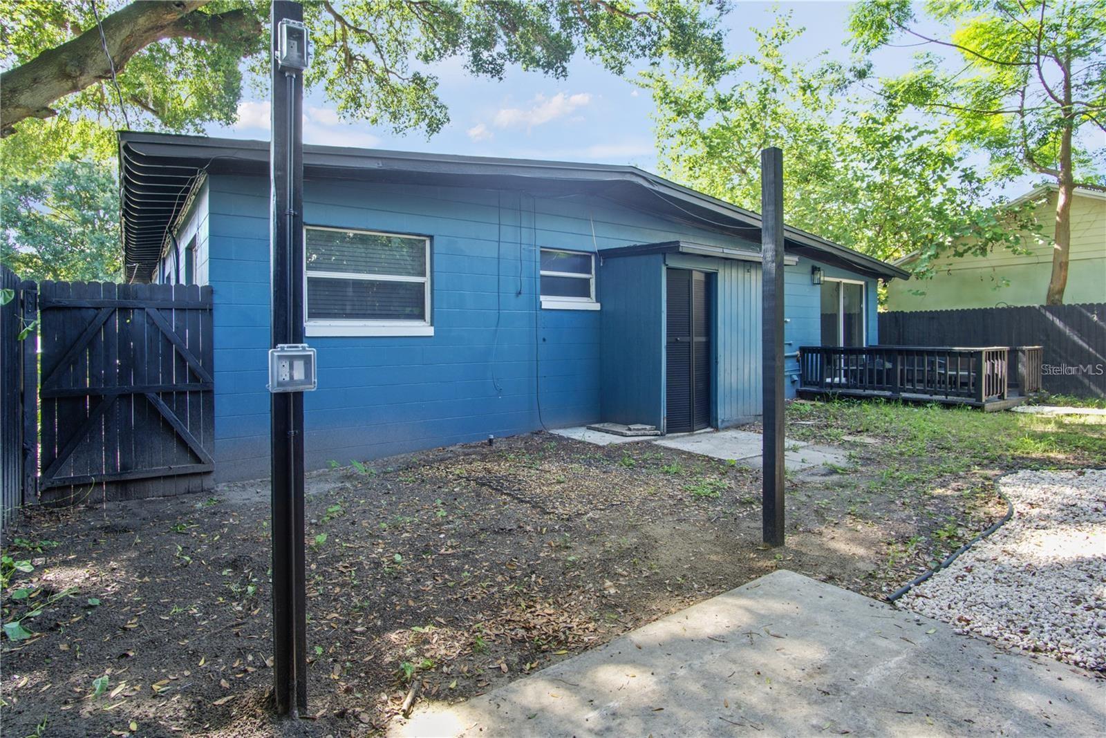 WISSAHICKON H/44 LOT 40 BLK A - Residential Income