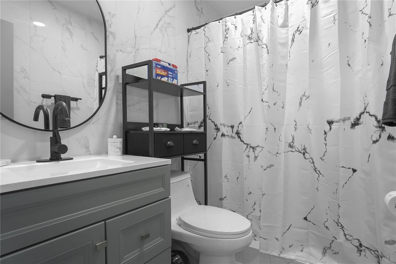 WISSAHICKON H/44 LOT 40 BLK A - Residential Income