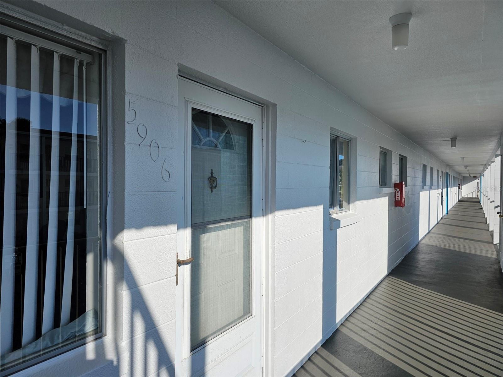 THE FOURTH BAYSHORE - Residential Lease