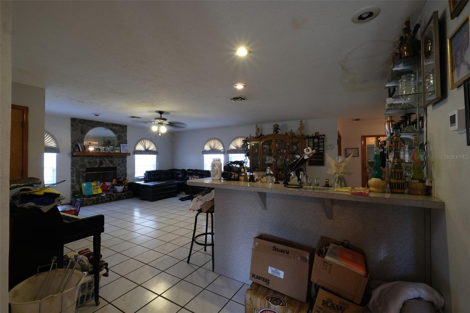 SPRING HILL - Residential