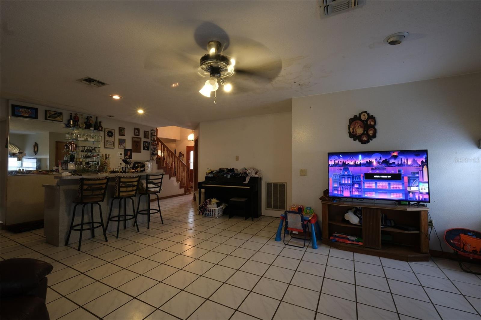 SPRING HILL - Residential