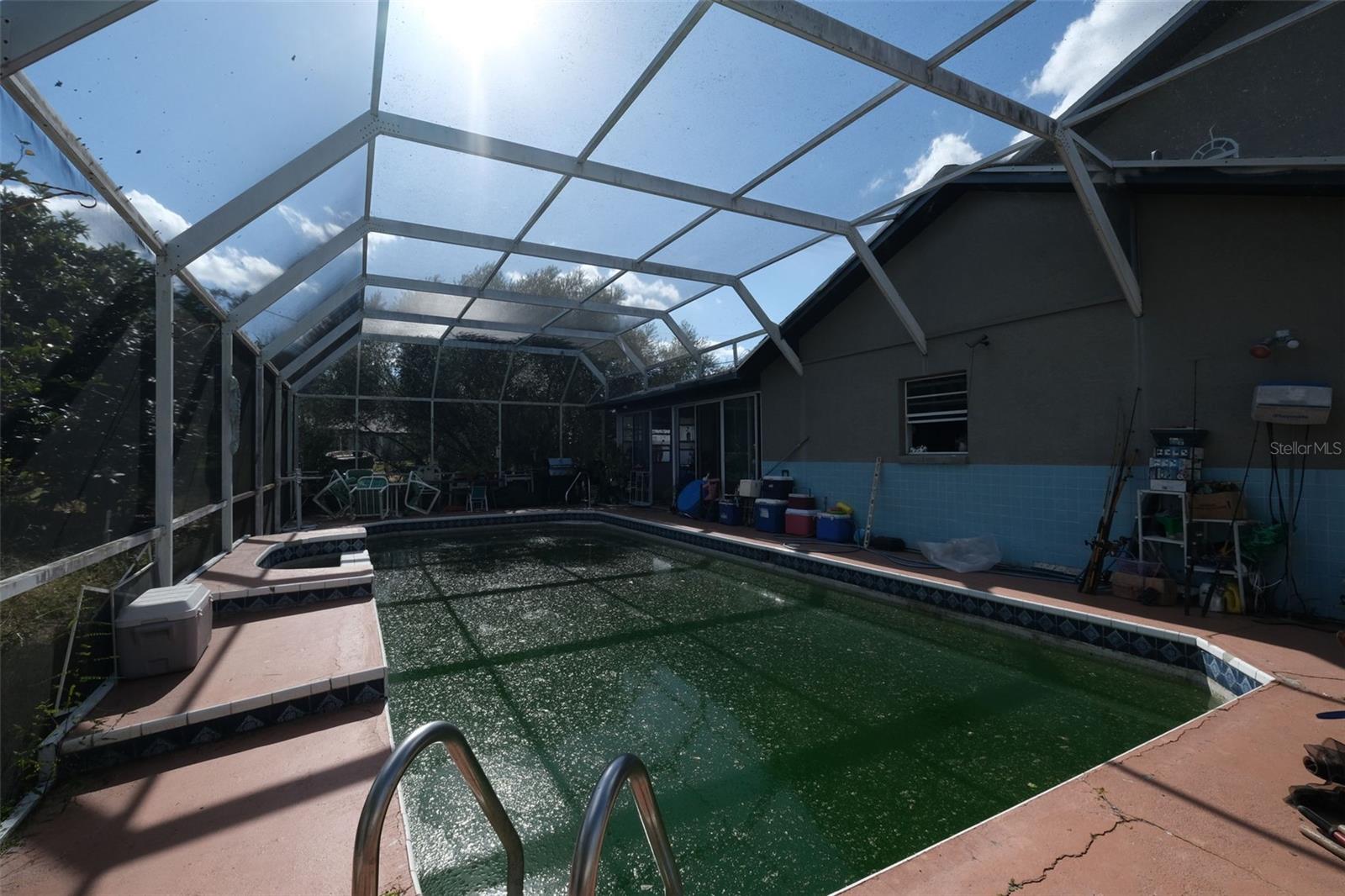 SPRING HILL - Residential