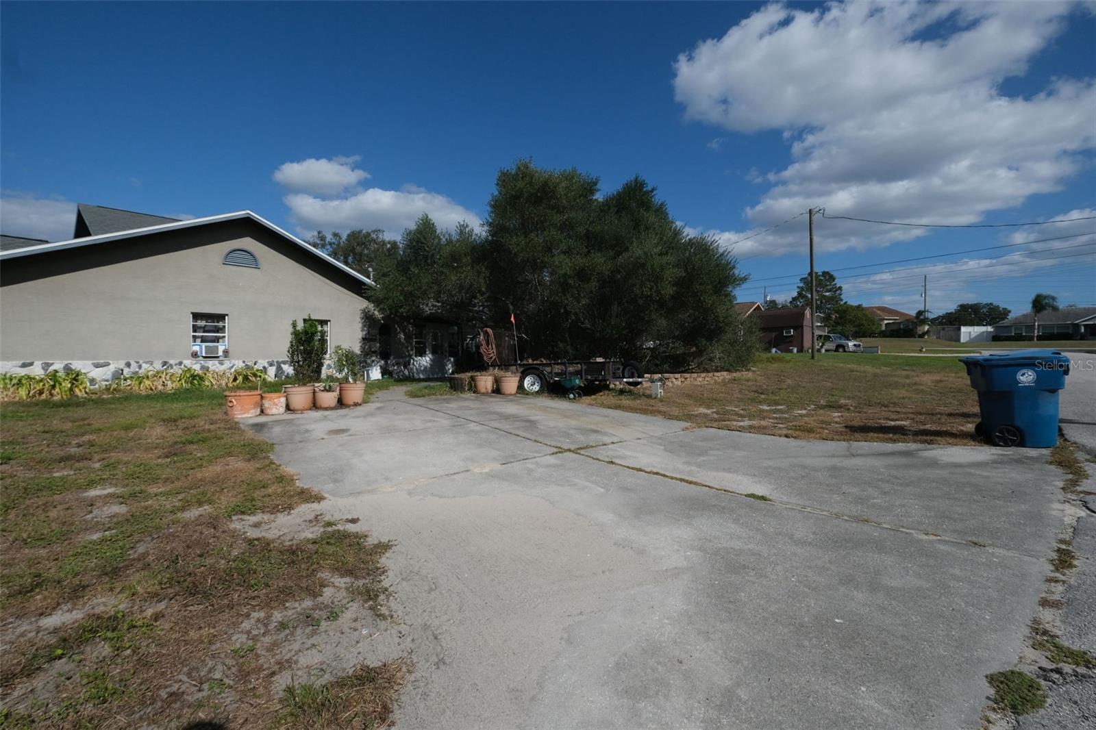 SPRING HILL - Residential