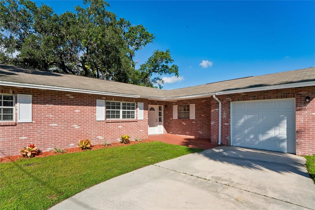Photo of 4810 Wynwood Drive, Tampa, FL 33615 (MLS # TB8559278)