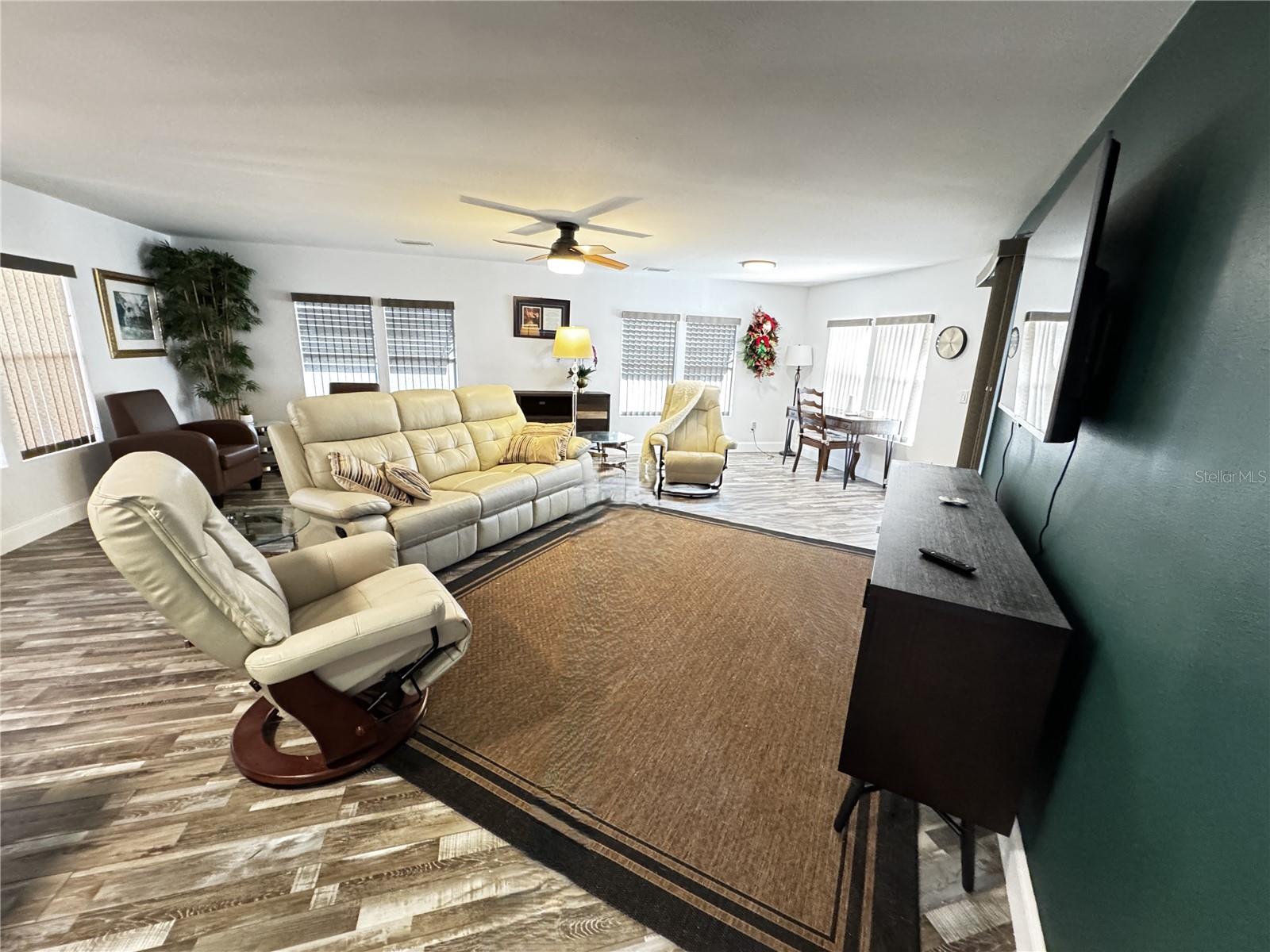 BANBURY VILLAGE CONDO - Residential