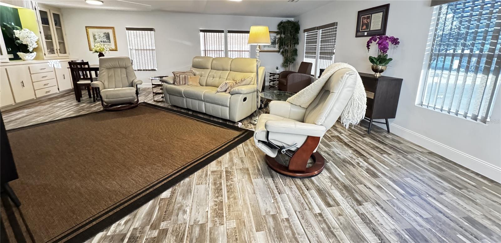 BANBURY VILLAGE CONDO - Residential