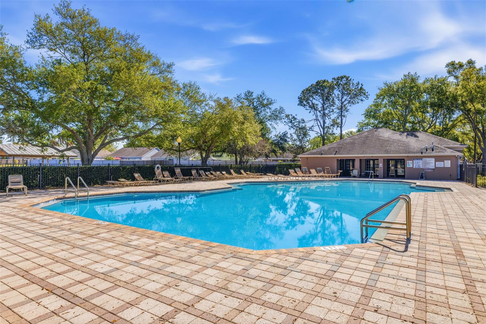 SOUTH POINTE PH 5 - Residential