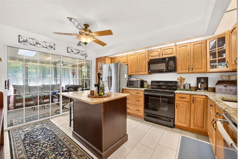 Tiny photo for 2331 SE 19th Circle, Ocala, FL 34471 (MLS # OM733185)