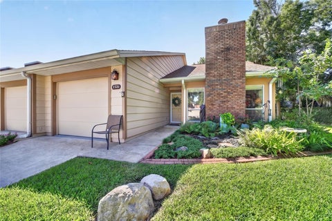 Tiny photo for 2331 SE 19th Circle, Ocala, FL 34471 (MLS # OM733185)