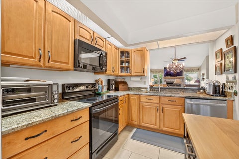 Tiny photo for 2331 SE 19th Circle, Ocala, FL 34471 (MLS # OM733185)