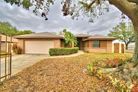 A home in AUBURNDALE