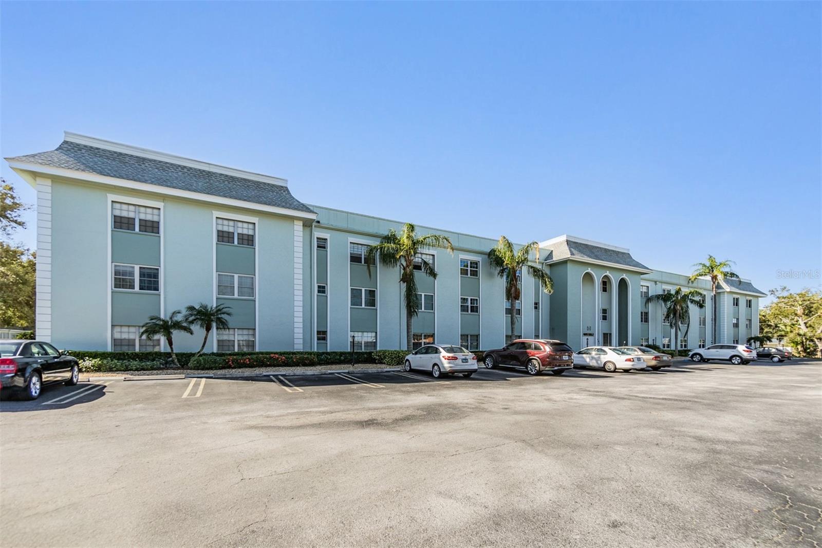 BELLEAIR FOREST - Residential