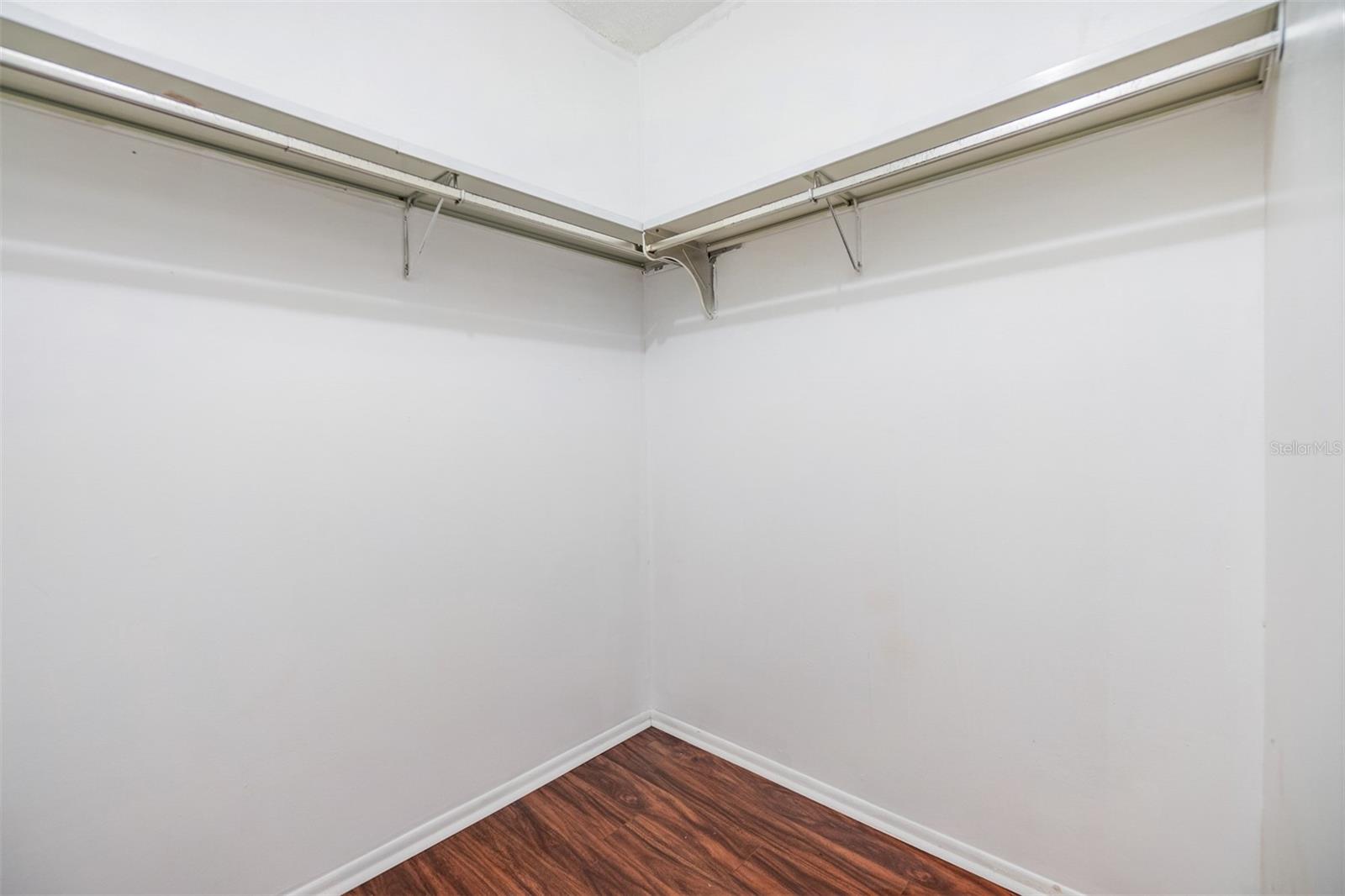 BELLEAIR FOREST - Residential