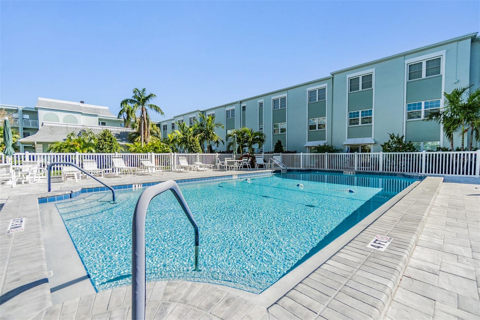 BELLEAIR FOREST - Residential