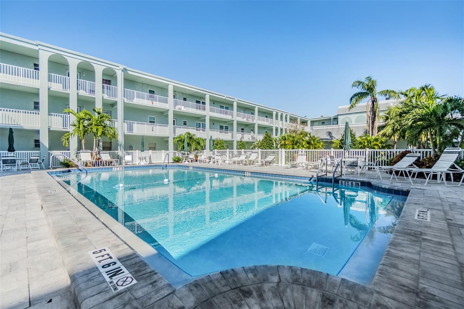 BELLEAIR FOREST - Residential