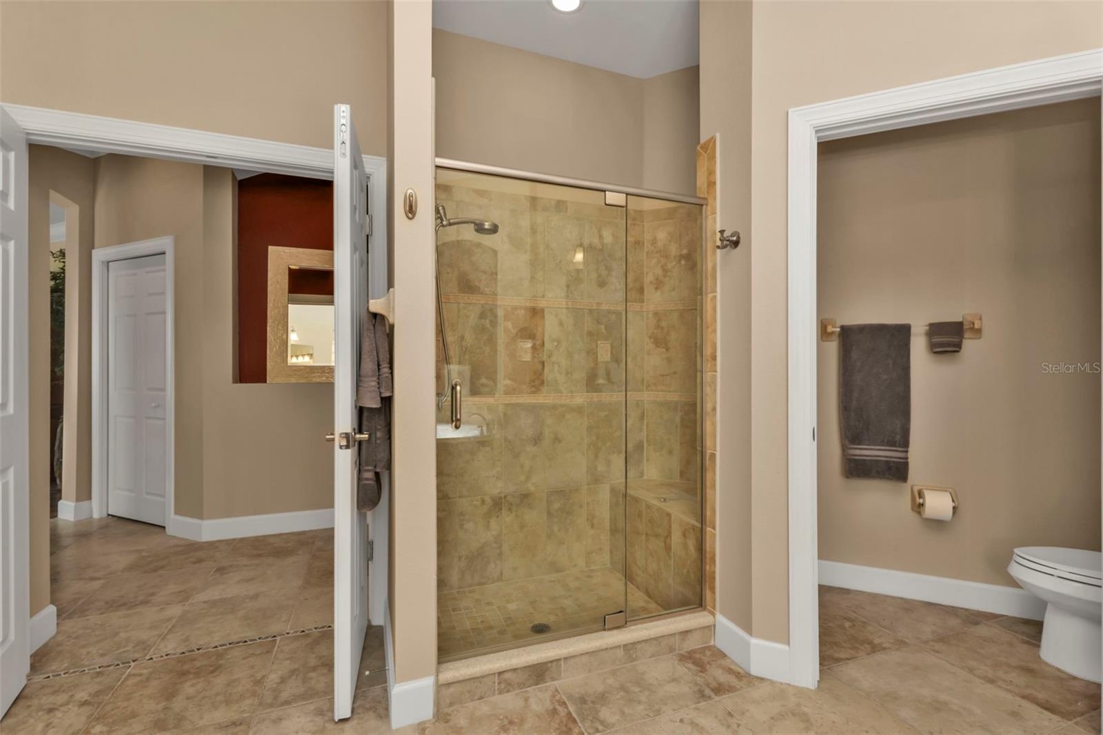 RIVERWOOD - Residential