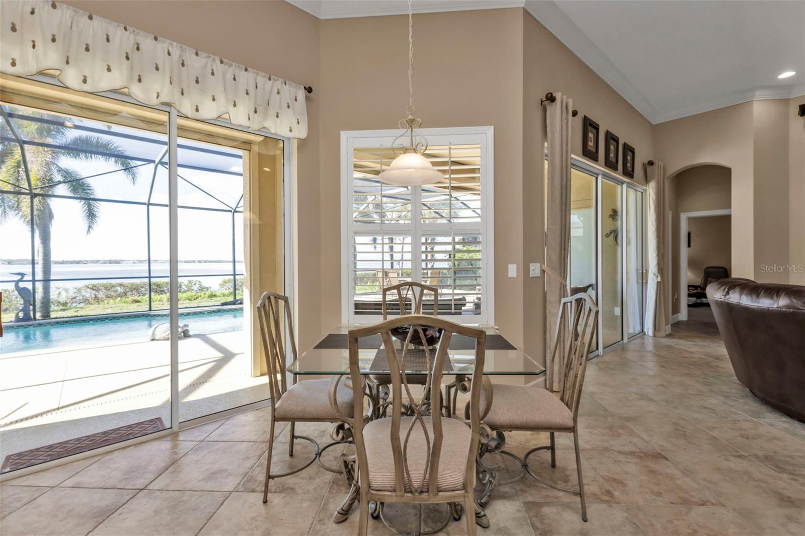 RIVERWOOD - Residential