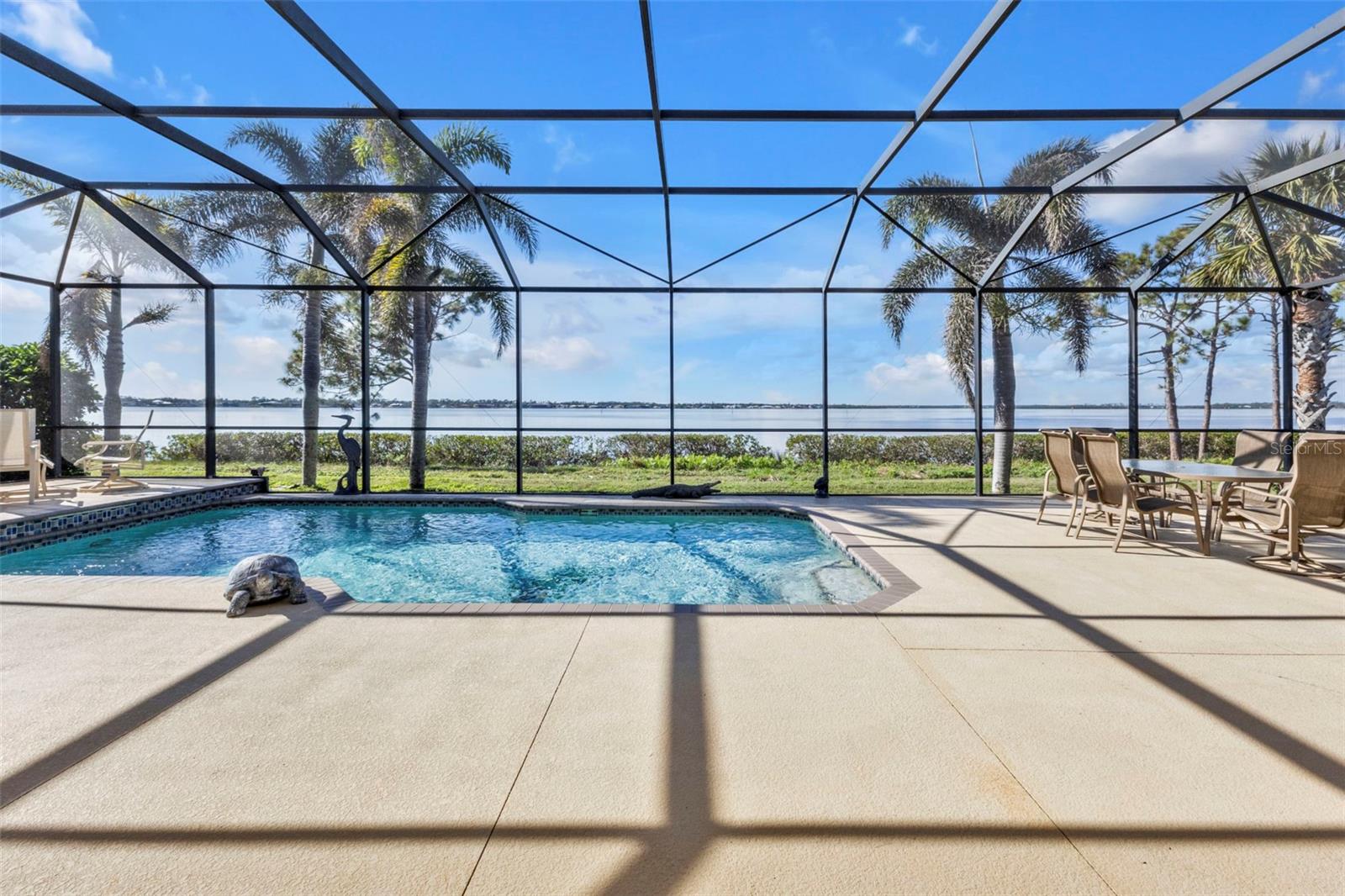 RIVERWOOD - Residential