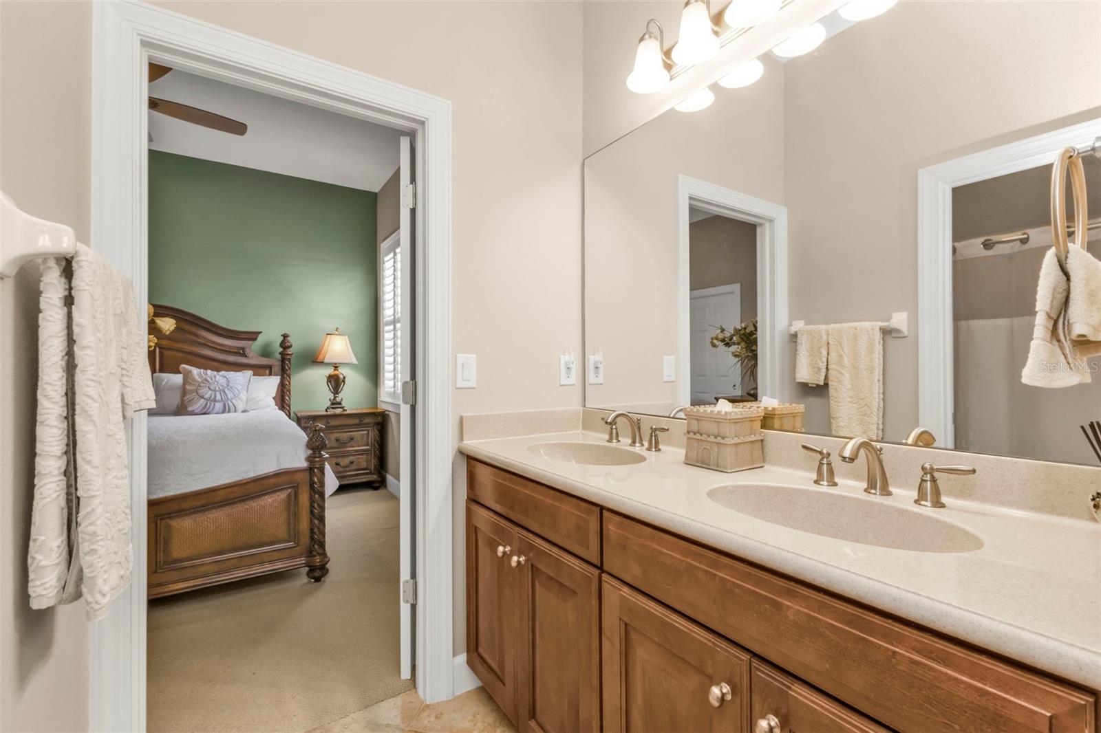 RIVERWOOD - Residential