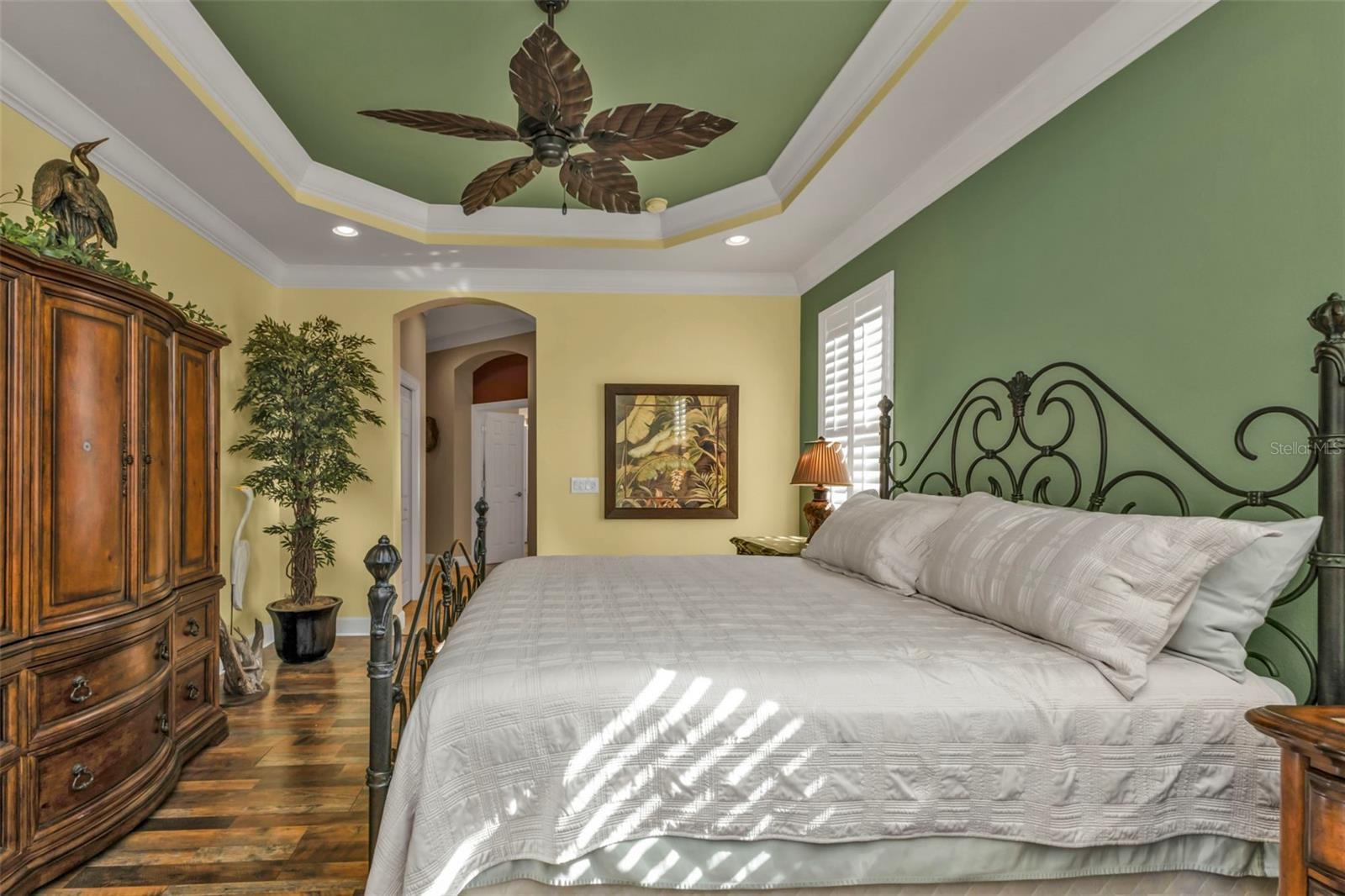 RIVERWOOD - Residential